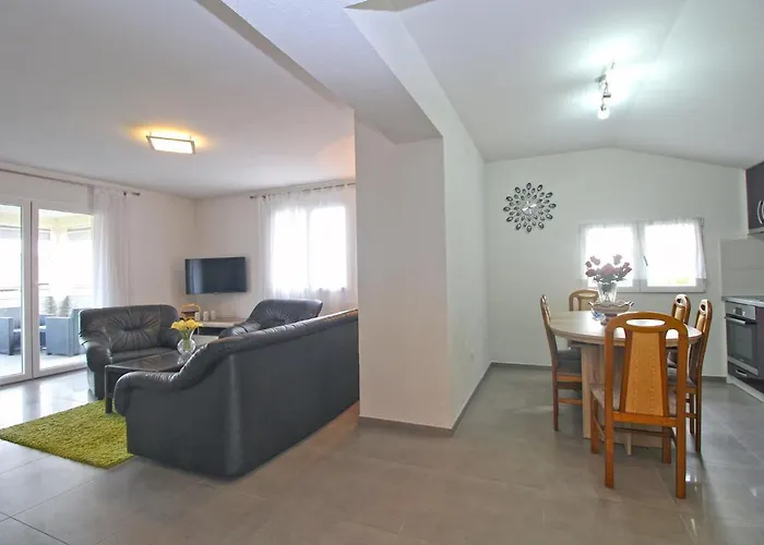 Oliva 2211 Appartement *